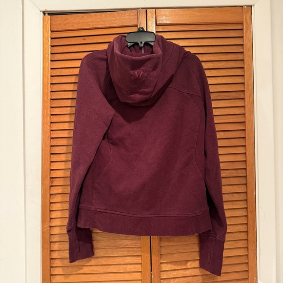 Lululemon Women’s Maroon Scuba Hooded Jacket Sz 10 - Picture 5 of 6